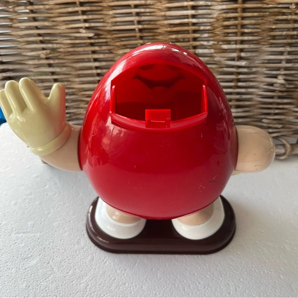 Vintage 1992 Red M&M Character Figurine candy dispenser. - Picture 4 of 6